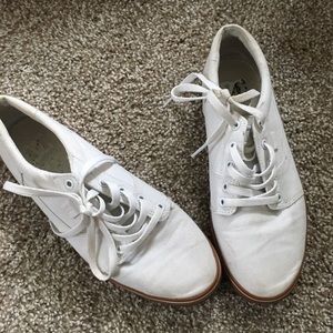 Bundle only** White vans looking, DC shoes